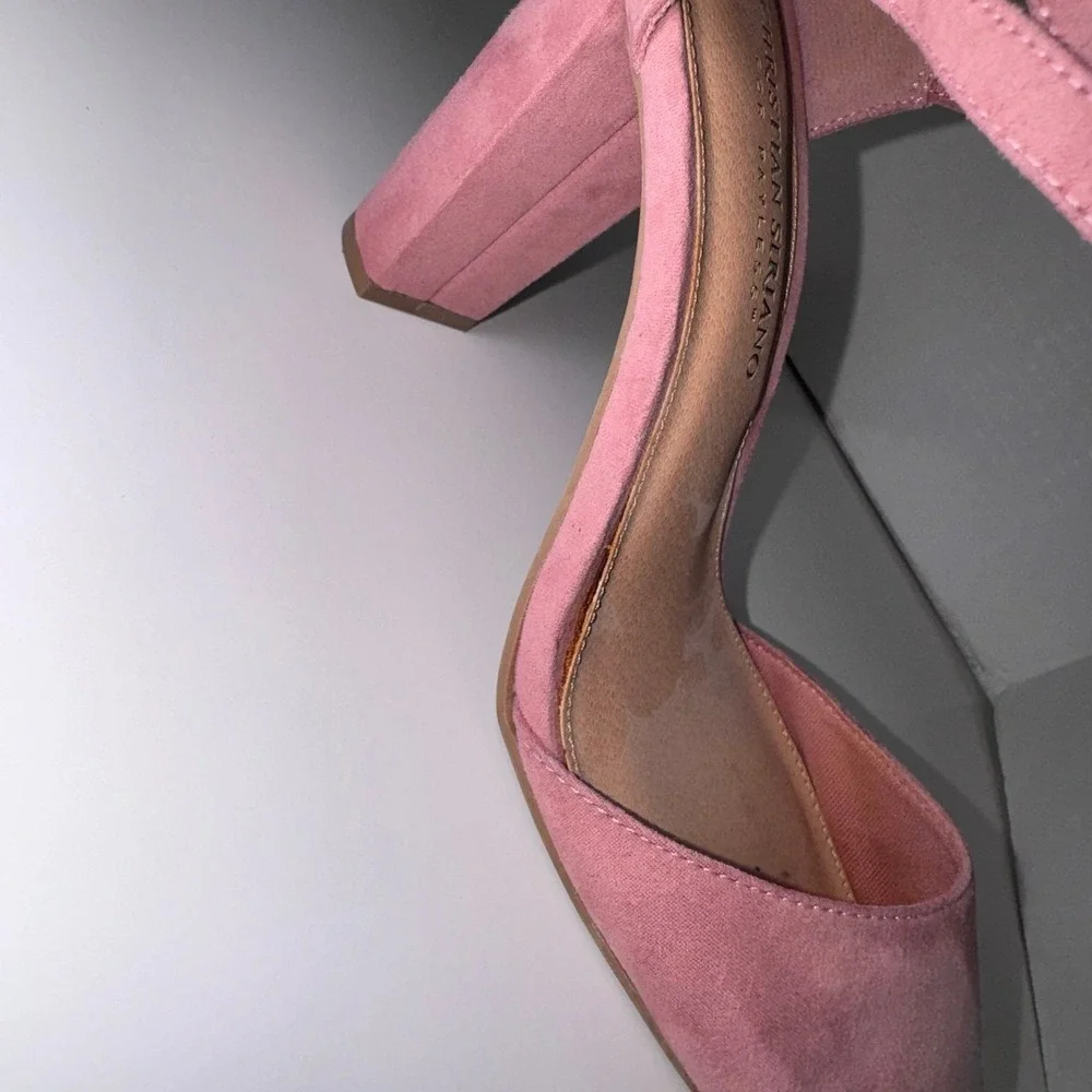 Christian Siriano Women's Faux Suede Feel Close Toe Dusty Pink Heel Size 8